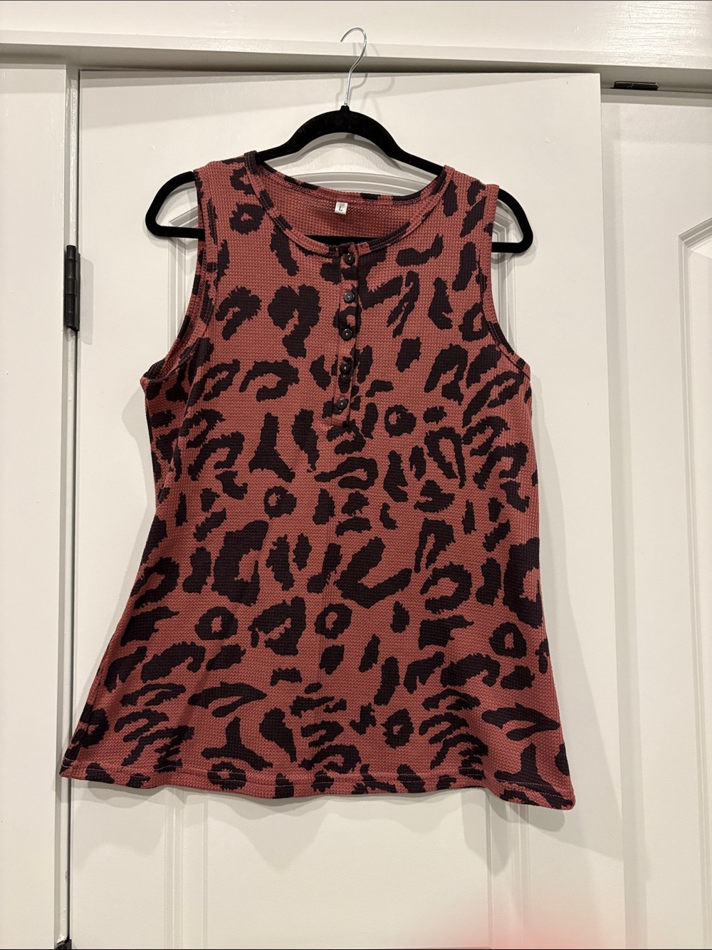 Sleeveless Henley Tank in Rust Pink Leopard Print